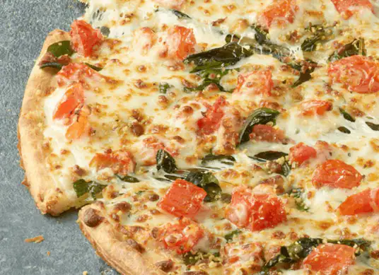 Fresh Spinach & Tomato Alfredo Pizza